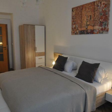 Jirina Appartments Прага Екстер'єр фото