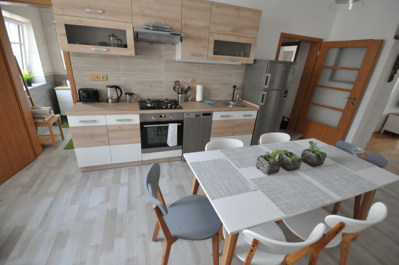 Jirina Appartments Прага Екстер'єр фото